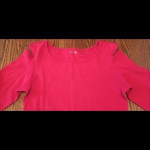 3 Dots Cold Shoulder Top size L New